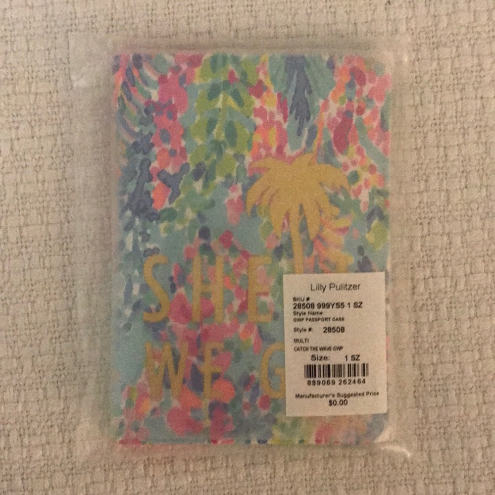 Lilly Pulitzer GWP Passport Case